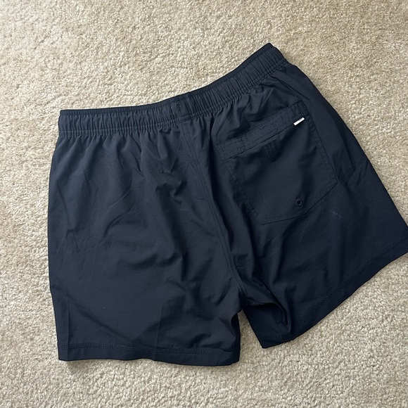 Vuori medium shorts - Picture 3 of 9